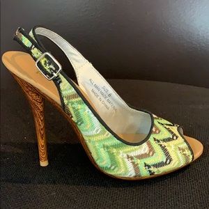 Restricted Dynamic Green Zig Zag Fabric Sandal!